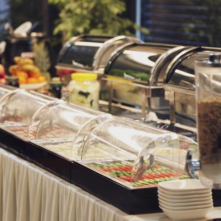 City Hotel Πρίζρεν Εξωτερικό φωτογραφία