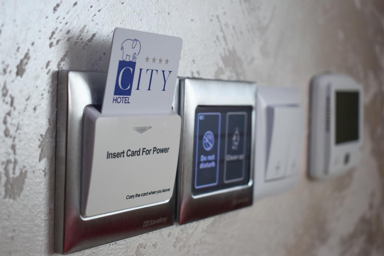 City Hotel Πρίζρεν Εξωτερικό φωτογραφία