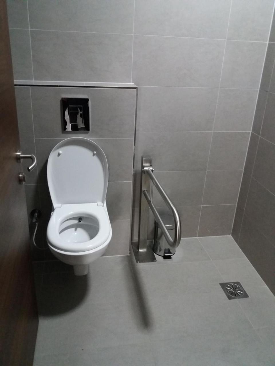 City Hotel Πρίζρεν Εξωτερικό φωτογραφία