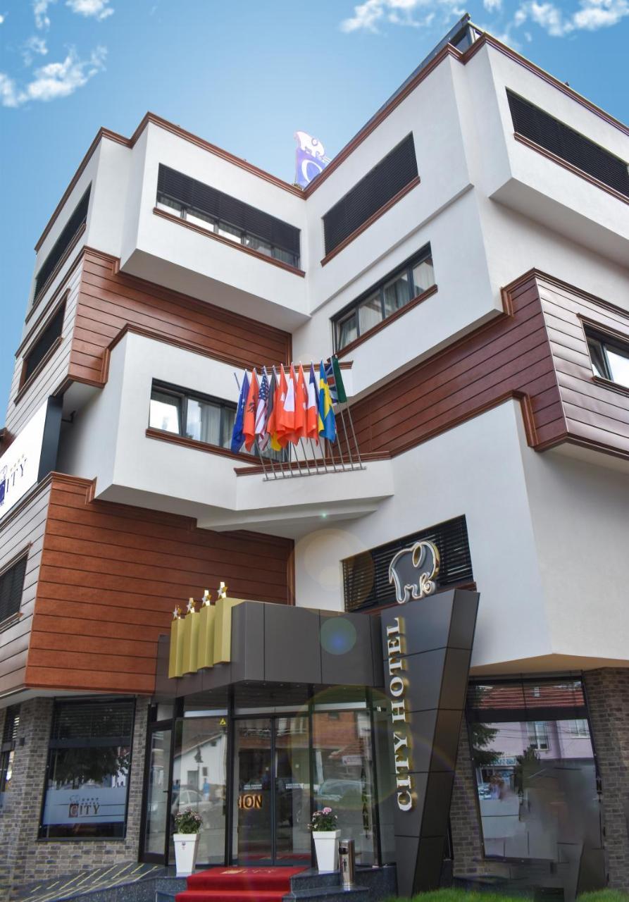 City Hotel Πρίζρεν Εξωτερικό φωτογραφία