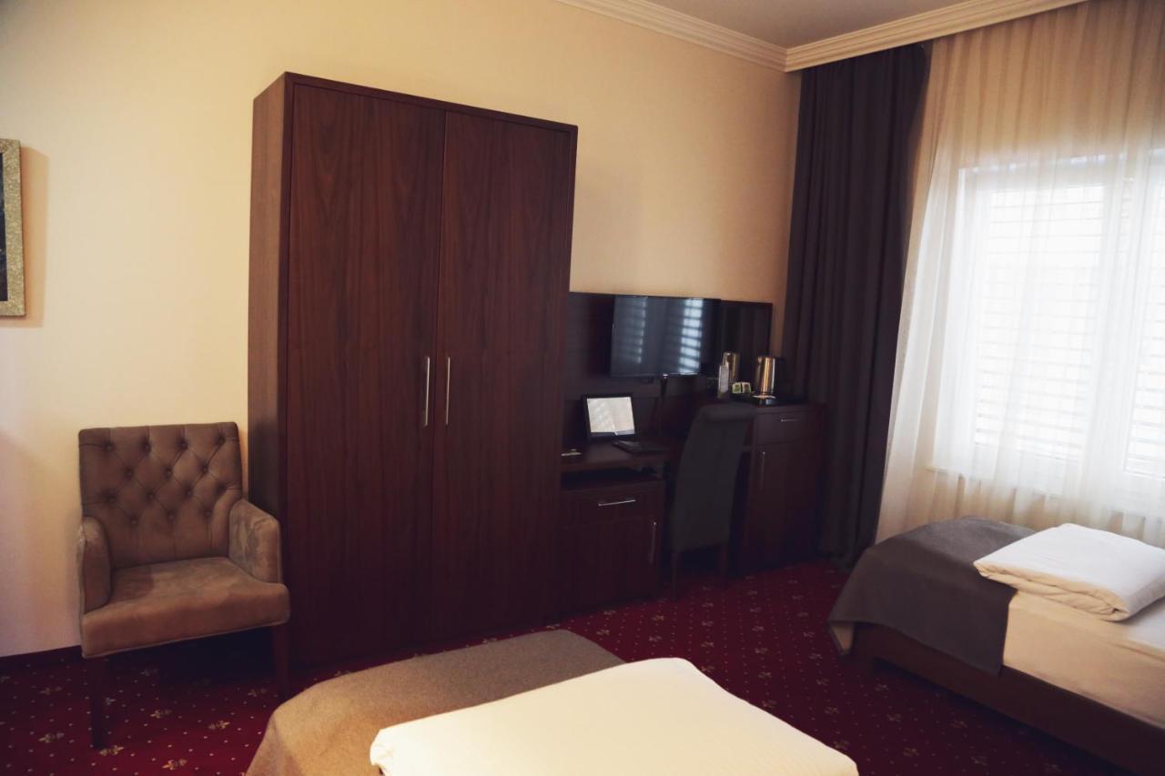 City Hotel Πρίζρεν Εξωτερικό φωτογραφία